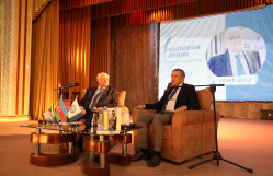 XALQ ŞAİRİ VAHİD ƏZİZLƏ GÖRÜŞ