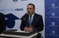 BDU-da tarixi Zəfərin 5 illik yubileyinə həsr olunmuş ixtisaslaşmış Karyera Sərgisi keçirilib