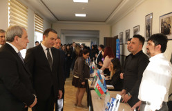 BDU-da tarixi Zəfərin 5 illik yubileyinə həsr olunmuş ixtisaslaşmış Karyera Sərgisi keçirilib