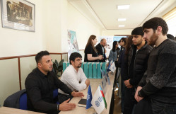 BDU-da tarixi Zəfərin 5 illik yubileyinə həsr olunmuş ixtisaslaşmış Karyera Sərgisi keçirilib