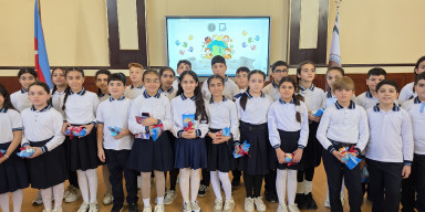 BDU-da şagirdlərlə görüş: “Hüquq və suverenlik uşaqların gözü ilə”