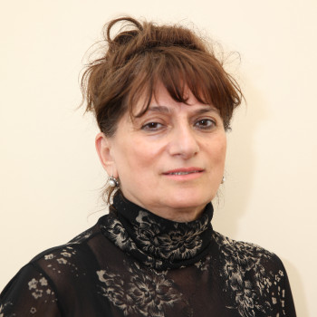 RƏNA AĞARZA QIZI MƏLİKLİ