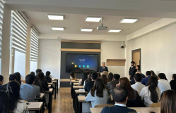 "Ümummilli Lider Heydər Əliyev: Müstəqil Azərbaycan dövlətçiliyinin siyasi-ideoloji təməllərinin memarı”