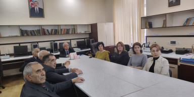 Elmi seminarda bərk cisimlərin radiasiya texnologiyası müzakirə olunub