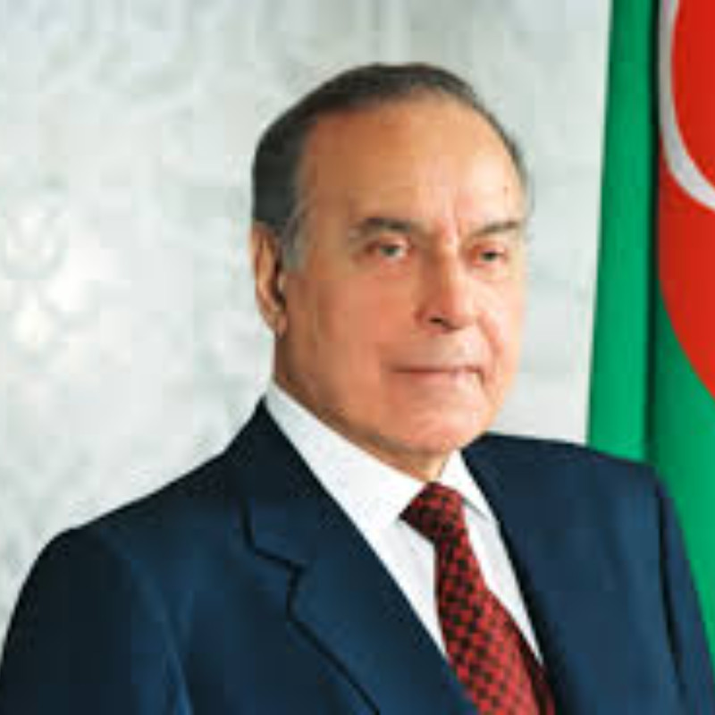 “Ümummilli Lider Heydər Əliyev: Azərbaycan Respublikasında demokratik, hüquqi və dünyəvi dövlət quruculuğu” mövzusunda Respublika elmi konfransı keçiriləcəkdir.