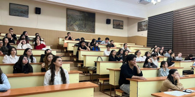 Türkiyənin Ərciyəs Universitetinin professoru BDU-da ustad dərsi keçib