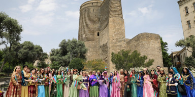 “National Costume Walk” – Supporting Cultural Heritage with the Participation of Students from the Faculty of Biology.