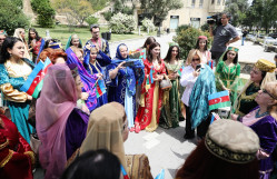 “National Costume Walk” – Supporting Cultural Heritage with the Participation of Students from the Faculty of Biology.