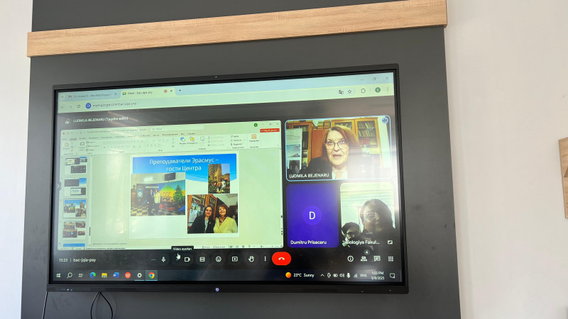 Meeting of the students of the Faculty of Biology with Lyudmila Bejenaru, Head of the Azerbaijan Multiculturalism Center at Yassı University