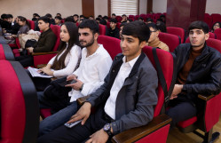 “AzerGold”un müşavirinin BDU-da ustad dərsi