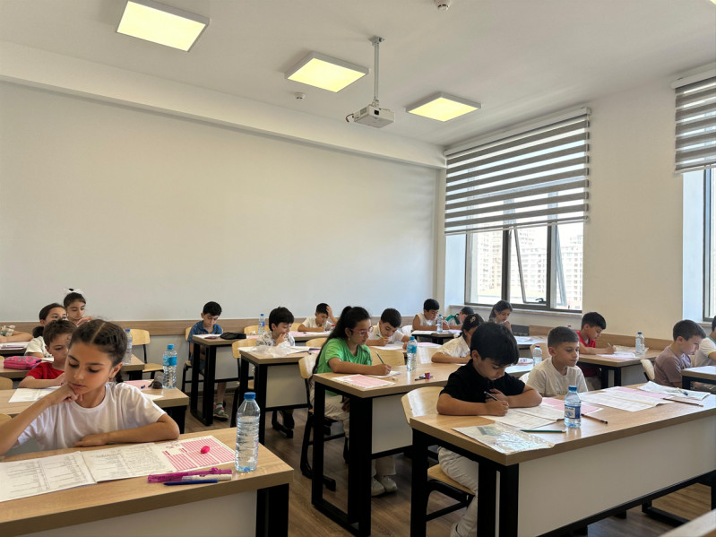 BDU-nun nəzdində “Gənc istedadlar” liseyinin şagirdlərinin Respublika fənn müsabiqələrində böyük uğuru