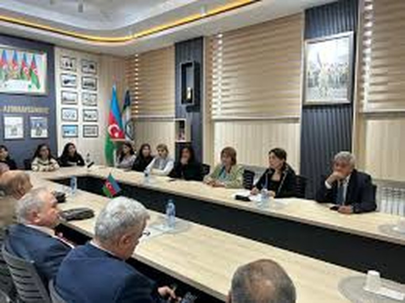 “Elm günü”nə həsr edilmiş “Elmi İnnovasiyalar və Biotexnologiyalar: Ekoloji Tarazlığın Davamlı Təminatında Yeni Perspektivlər” adlı dəyirmi masa keçirilib