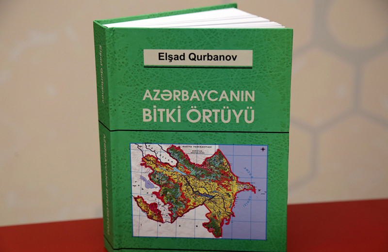 Botanika və bitki fiziologiyası kafedrasının müdiri, Azərbaycan Milli Elmlər Akademiyasının müxbir üzvü Elşad Qurbanovun “Azərbaycanın bitki örtüyü” kitabının təqdimat mərasimi olub