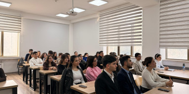 BDU tələbələri immunçatışmazlığı xəstəlikləri ilə bağlı məlumatlandırılıb