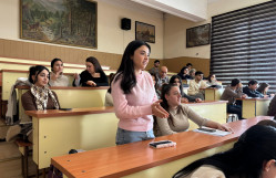 Mümtaz Xəlilzadə ilə “Akademik ünsiyyət və nitq” təlimi keçirilib