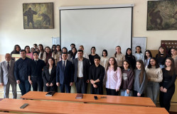 Mümtaz Xəlilzadə ilə “Akademik ünsiyyət və nitq” təlimi keçirilib