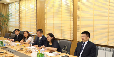 BDU-da Çinin Hebey İqtisadiyyat və Biznes Universitetinin nümayəndə heyəti ilə görüş