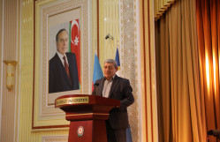 BDU-da tanınmış alim, Xalq yazıçısı, akademik Kamal Abdulla ilə görüş