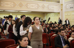 BDU-da tanınmış alim, Xalq yazıçısı, akademik Kamal Abdulla ilə görüş