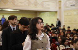 BDU-da tanınmış alim, Xalq yazıçısı, akademik Kamal Abdulla ilə görüş