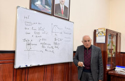 Bərk cisimlər fizikası kafedrasının elmi seminarı keçirilib