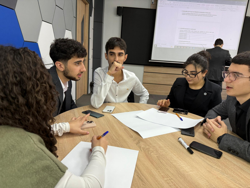 BDU-da “Layihələrin idarə edilməsi və yazılması” mövzusunda təlim keçirilib