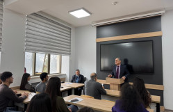 BDU-da “Konstitusiya və Suverenlik İli”nə həsr olunmuş Respublika elmi konfransı öz işini başa çatdırıb