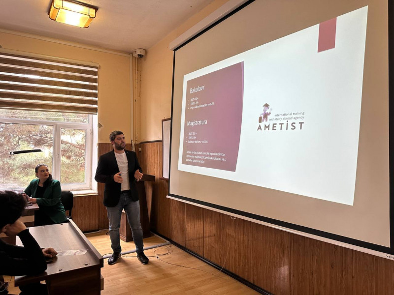 “Avropada Təqaüdlə Təhsil” mövzusunda infosessiya keçirildi