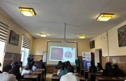 “Avropada Təqaüdlə Təhsil” mövzusunda infosessiya keçirildi