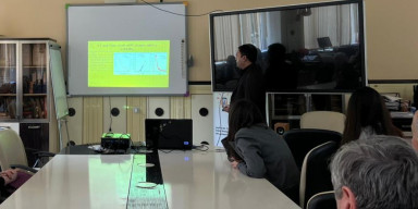 Pakistanın Lahor Universitetinin professoru BDU-da elmi seminar keçirib