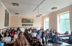 BDU-da qlobal istiləşmənin təbii su ehtiyatlarına təsiri müzakirə olunub