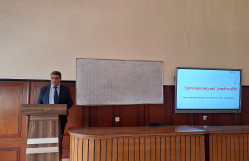 Ankara Universitetinin professoru BDU-da elmi seminar keçirib