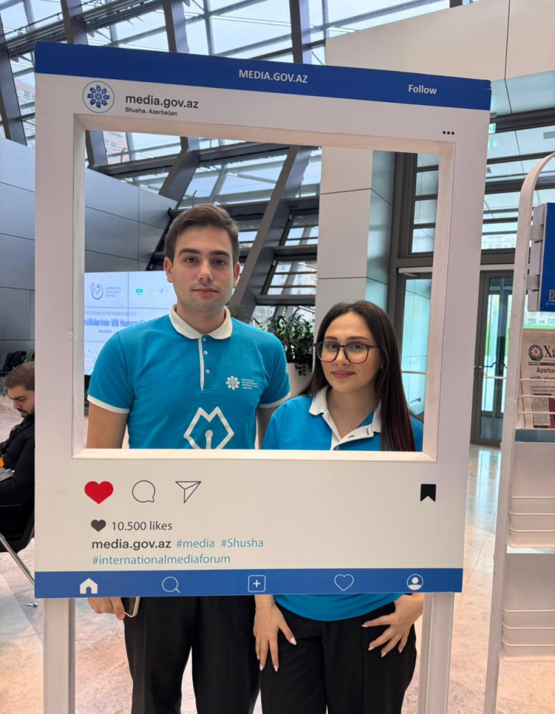 Jurnalistika fakültəsinin tələbələri “İlin Könüllüsü” mükafatına layiq görülüblər