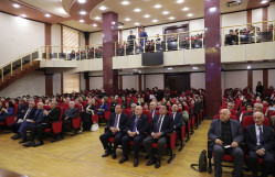 BDU-da Xalq şairi Zəlimxan Yaqubun 75 illik yubileyinə həsr olunmuş Respublika elmi konfransı keçirilir