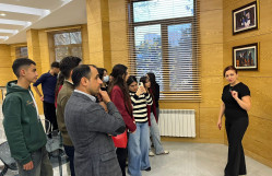 Jurnalistika fakültəsinin I kurs tələbələri Universitetin Heydər Əliyev Muzeyini ziyarət ediblər