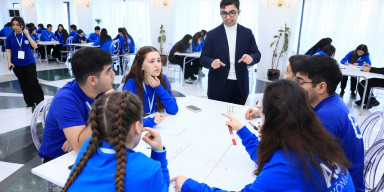 "Tarixin izi ilə: yaddaşımız gələcəyimizdir” IV gənclər düşərgəsi çərçivəsində qrup işləri keçirilib