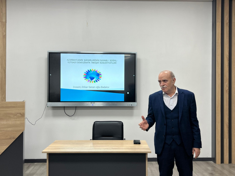 BDU-da Azərbaycan şəhərlərinin sosial-iqtisadi və demoqrafik inkişaf problemləri araşdırılır