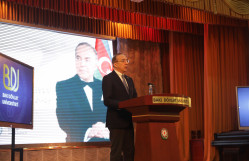 BDU-da Ümummilli Lider Heydər Əliyevin anım gününə həsr olunmuş tədbir keçirilib