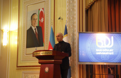 BDU-da Ümummilli Lider Heydər Əliyevin anım gününə həsr olunmuş tədbir keçirilib