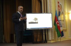 BDU-da ABŞ-nin Mədəniyyət və Təhsil üzrə Nizamnaməli İnsititutunun prezidenti və Məsləhət Şurasının sədri Vasif Eyvazzadə ilə görüş