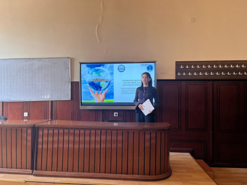 Fizika fakültəsi Tələbə Elmi Cəmiyyətinin elmi seminarı keçirilib