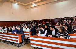 Fizika fakültəsi Tələbə Elmi Cəmiyyətinin elmi seminarı keçirilib