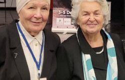 X BEYNALXALQ RUMİ KONFRANSI