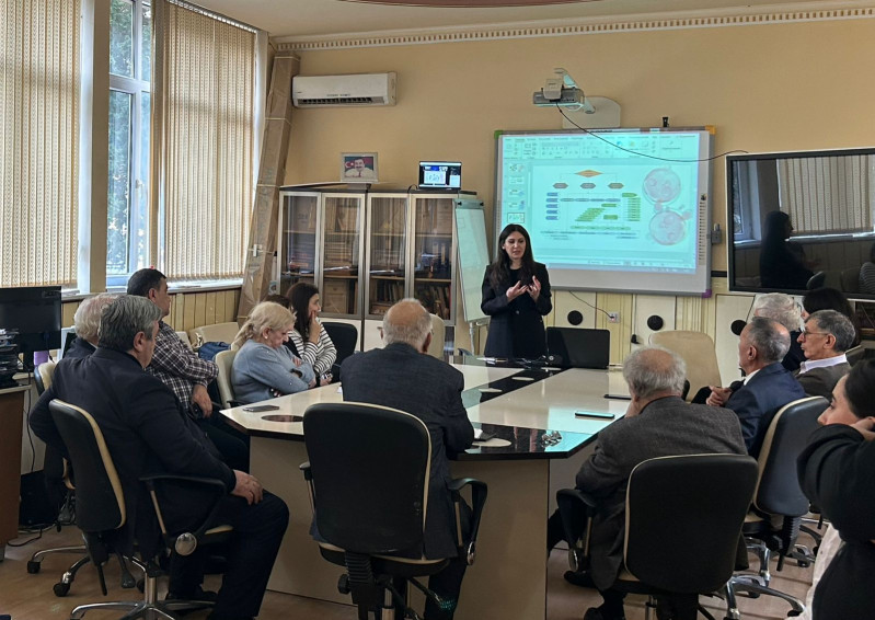 Elmi seminarda bimetal nanohissəciklər barədə danışılıb