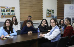 Beynəlxalq Avrasiya Mətbuat Fondunda görüş