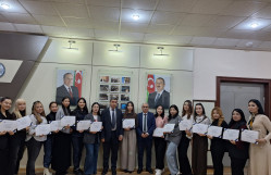 Qazaxıstanlı tələbələr BDU Fizika fakültəsində təcrübə keçiblər