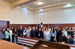 Beykend Universitetinin professoru Fizika fakültəsində ustad dərsi keçib