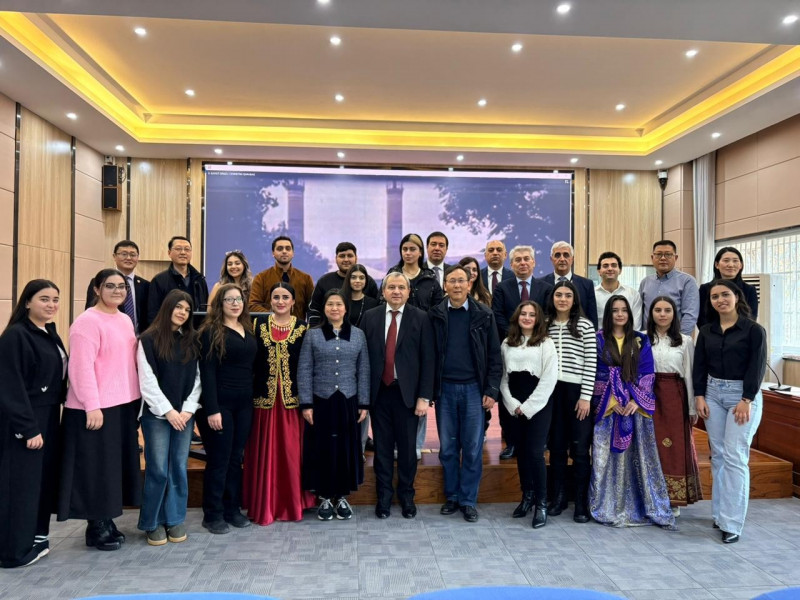 BDU Çinin Hefei şəhərindəki Anhui Universitetində Azərbaycan mədəniyyəti tədbiri keçirib