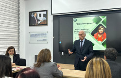 BDU-da Əməkdar jurnalist Zemfira Məhərrəmli ilə görüş