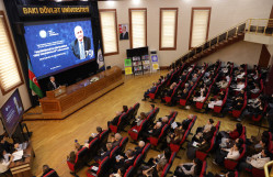 BDU-da tanınmış alim, professor Hacalı Nəcəfoğlunun 70 illik yubileyinə həsr olunmuş Respublika elmi konfransı keçirilir